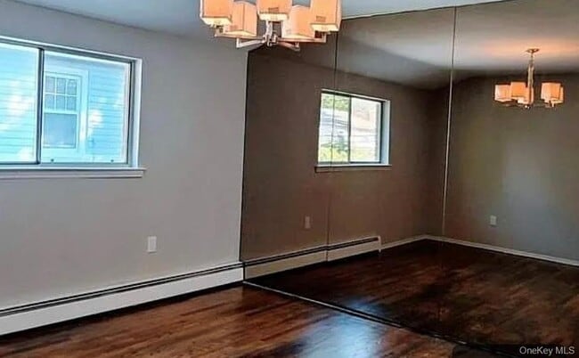 41-30-41249 249th St in Queens, NY - Building Photo - Building Photo