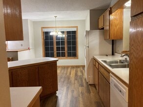 14875 Natchez Ave in Savage, MN - Building Photo - Building Photo