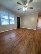 1022 Donald St in Waco, TX - Foto de edificio - Building Photo