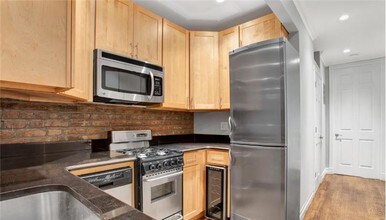 277 E 10th St-Unit -1A in New York, NY - Building Photo - Building Photo
