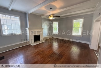 1123 Harrison St in Vicksburg, MS - Building Photo - Building Photo