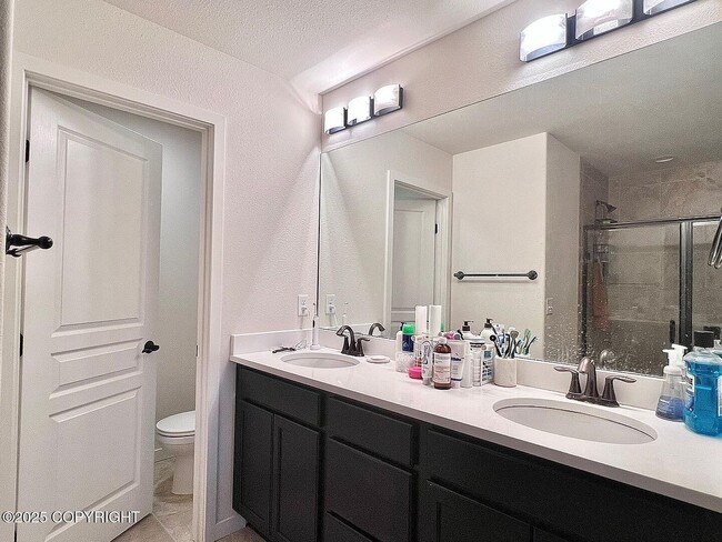 2870 Knik Ave in Anchorage, AK - Building Photo - Building Photo