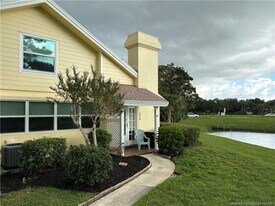 3566 SW Sunset Trace Cir in Palm City, FL - Building Photo