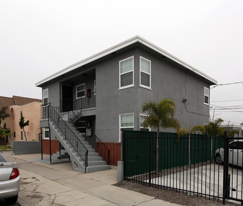 4715 Mansfield St in San Diego, CA - Building Photo