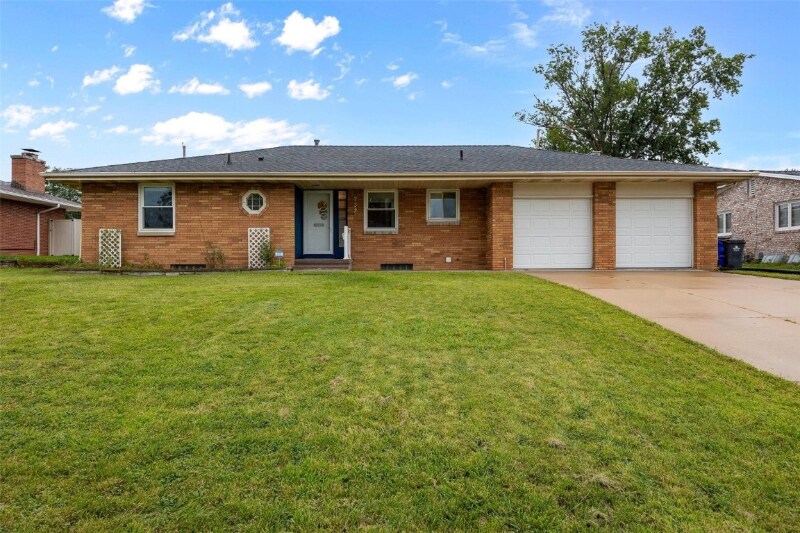 732 29th St NE in Cedar Rapids, IA - Building Photo