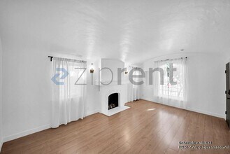 5160 San Vicente Blvd in Los Angeles, CA - Building Photo - Building Photo