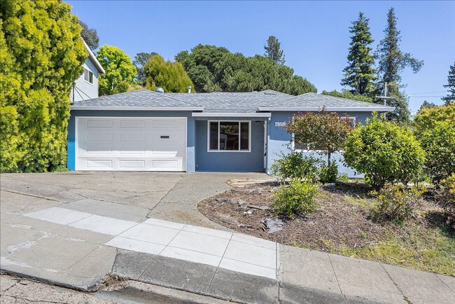 property at 4052 Huntington St
