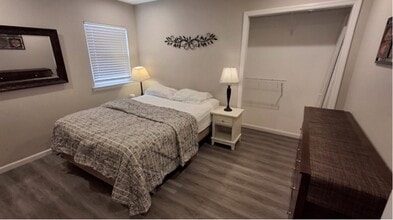 205 Stone St NW in Huntsville, AL - Building Photo - Building Photo