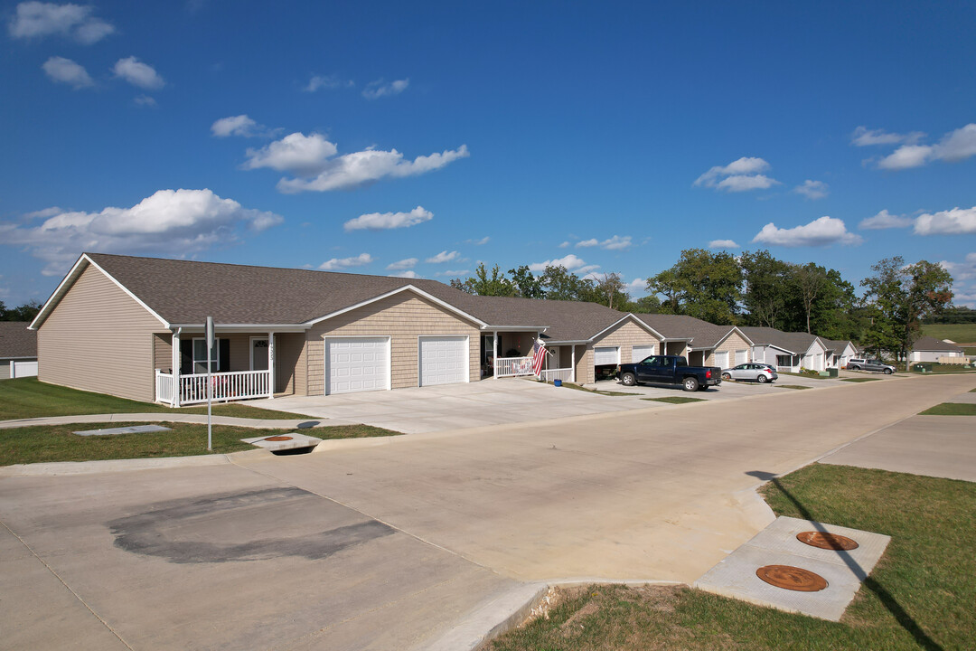 Orange Blossom Estates in Warrenton, MO - Foto de edificio