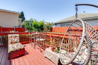 2355 21st St in San Pablo, CA - Foto de edificio - Building Photo