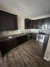 556 Dylan Dr in Avon, IN - Building Photo - Building Photo