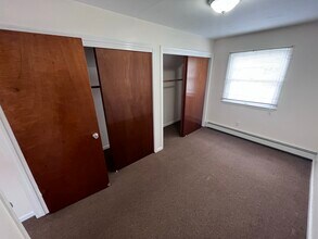 40 Jackson Ave in Mineola, NY - Building Photo - Building Photo