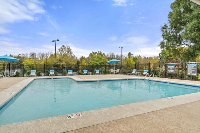 Hawthorne at Oak Ridge