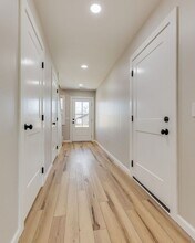 300 Robin Hood Ln in Church Hill, TN - Building Photo - Building Photo