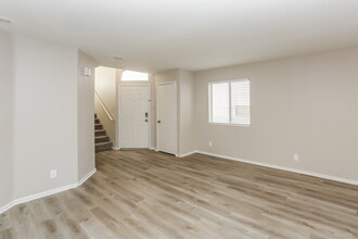 7521 Wandering St in Las Vegas, NV - Building Photo - Building Photo
