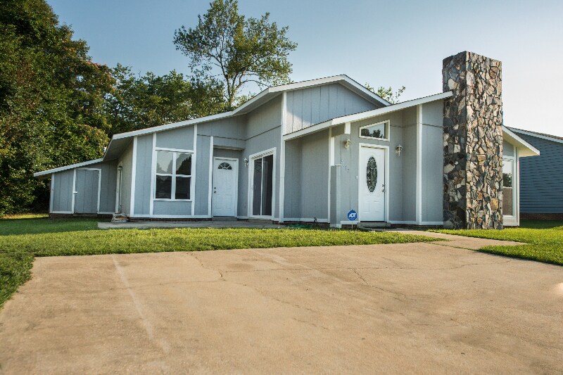 7117 Tollhouse Dr in Fayetteville, NC - Building Photo
