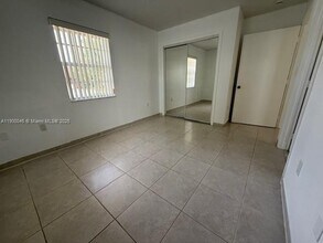 11252 SW 2nd St in Miami, FL - Building Photo - Building Photo