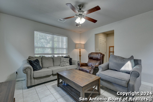 142 Gambel Oak Way in San Marcos, TX - Building Photo - Building Photo