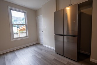6 Apollo St in Jersey City, NJ - Building Photo - Building Photo