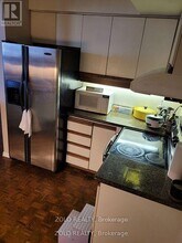 15 McMurrich St in Toronto, ON - Building Photo - Building Photo