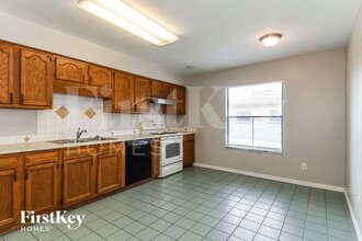 5418 Shore Dr in St. Augustine, FL - Foto de edificio - Building Photo
