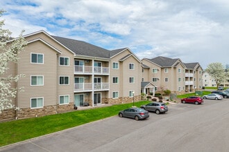 Willow Stream Apartments North in Liverpool, NY - Foto de edificio - Building Photo