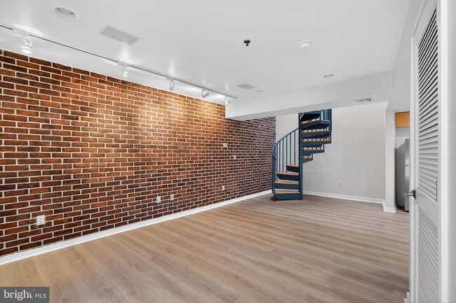 property at 36 Moore St