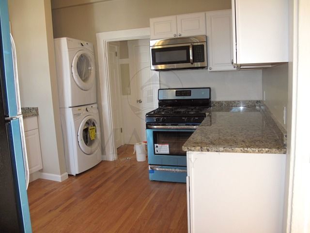 515 Medford St in Somerville, MA - Building Photo