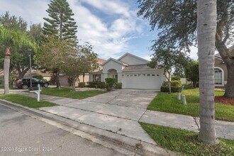 1216 Foxridge Pl in Melbourne, FL - Foto de edificio - Building Photo