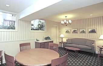 Hampshire in Schenectady, NY - Building Photo - Building Photo