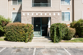 Grandview Gateway Condominiums in Provo, UT - Building Photo - Building Photo