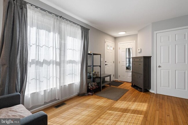property at 5964 Edgehill Ct