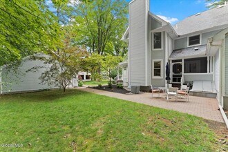 12 Vallera Rd in Saratoga Springs, NY - Building Photo - Building Photo
