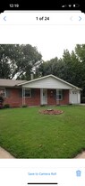 2302 Lost Hollow Ct in Florissant, MO - Building Photo