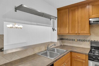 5606 Bonnell Vista St in Austin, TX - Building Photo - Building Photo
