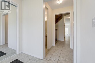 17 Vaughn Dr in Thorold, ON - Building Photo - Building Photo