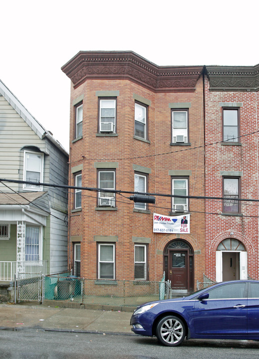 149 Linden St in Yonkers, NY - Foto de edificio