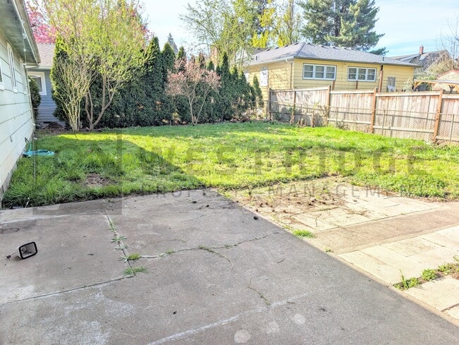 9626 N Seneca St in Portland, OR - Building Photo - Building Photo