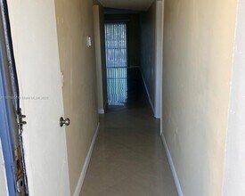 7920 N Colony Cir in Tamarac, FL - Building Photo - Building Photo