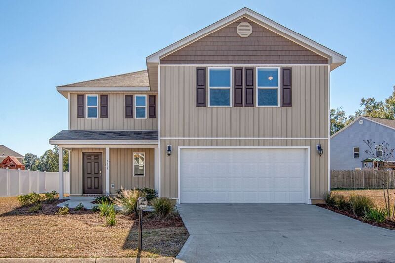 6473 Flora Court in Milton, FL - Building Photo