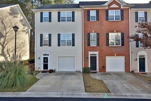 2337 Beaver Falls Dr in Norcross, GA - Building Photo