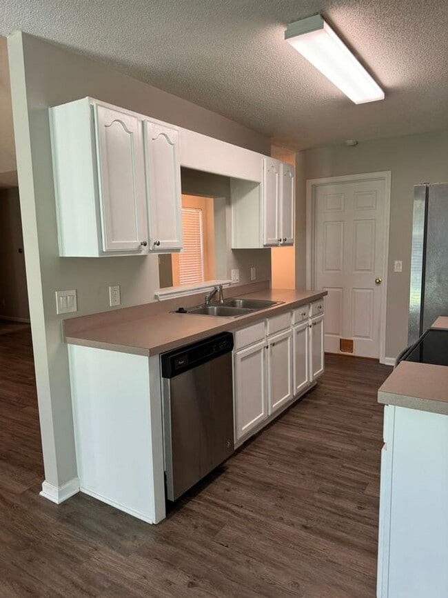 456 Laurel Hill Cir in Richmond Hill, GA - Building Photo - Building Photo