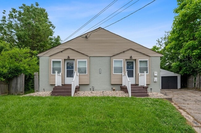 8269 Sandy Ln in Groesbeck, OH - Building Photo - Building Photo
