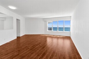 3700 Galt Ocean Dr, Unit 1209 in Fort Lauderdale, FL - Building Photo