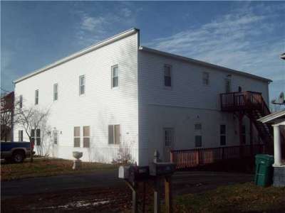 4949 Ridge Rd in Williamson, NY - Foto de edificio