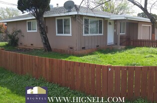 2801 Shasta View Dr in Redding, CA - Building Photo