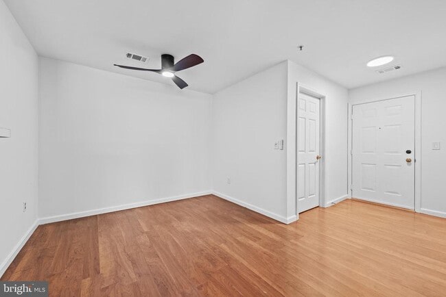 11804 Eton Manor Dr in Germantown, MD - Building Photo - Building Photo