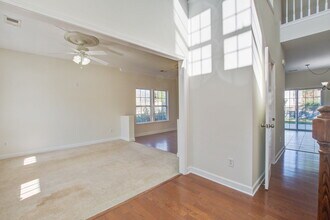 156 Red Leaf Blvd in Moncks Corner, SC - Foto de edificio - Building Photo