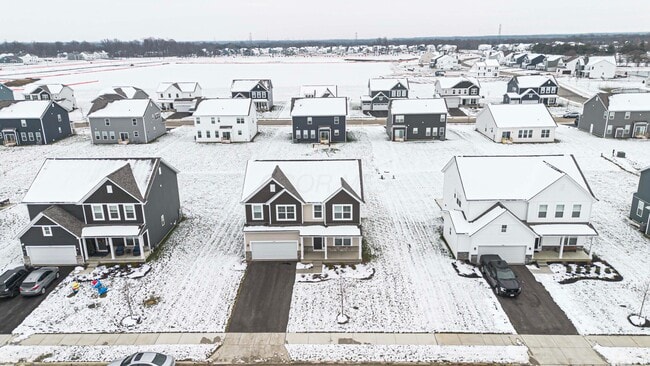 1717 Longhill Dr in Delaware, OH - Building Photo - Building Photo