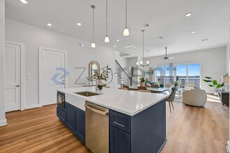 4413 Anthony Ct Ln in Seabrook, TX - Foto de edificio - Building Photo